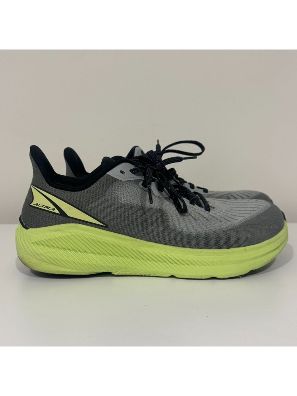 Altra Mens Experience Form Road Running Shoes Gray Green Size 10